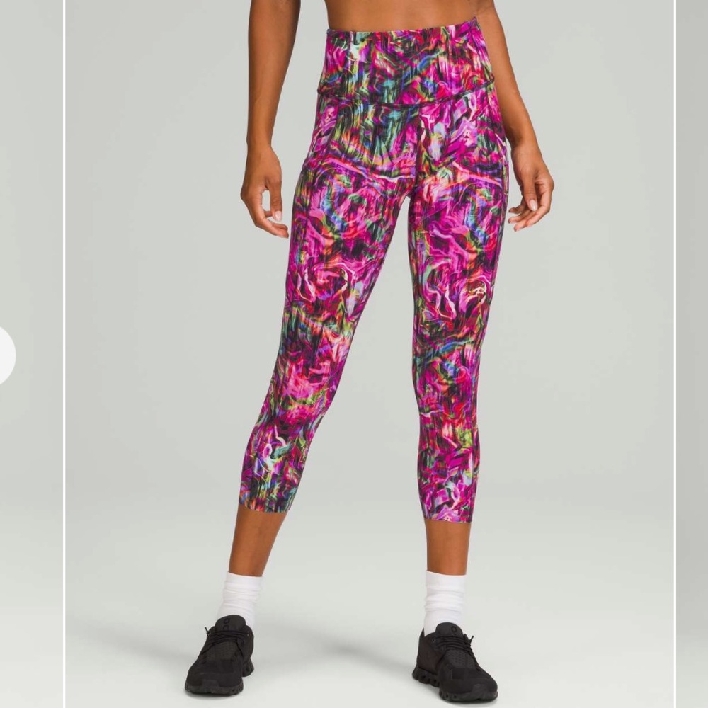 Lululemon fast and free crops, 23”, size 6